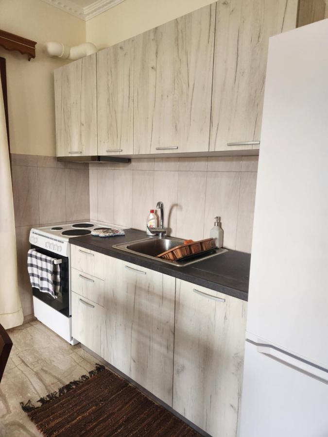 Cozy Apartment In 네아 키로스 외부 사진