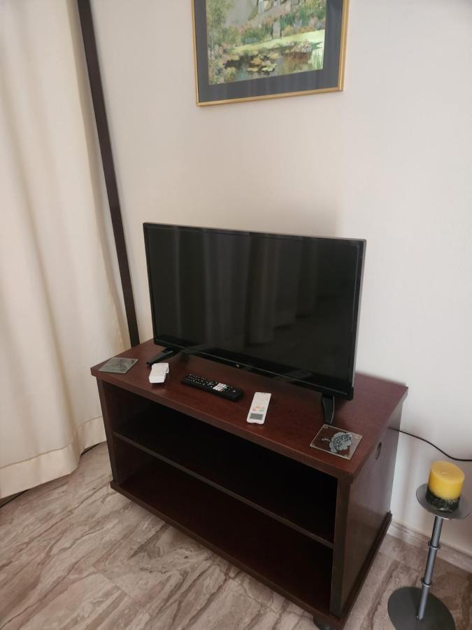 Cozy Apartment In 네아 키로스 외부 사진